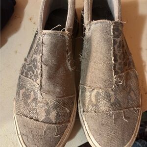 Blowfish Gray Slip-On Sneakers Casual Canvas